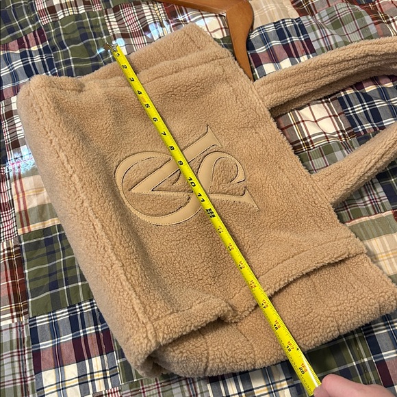 Victoria’s Secret Fuzzy Tan Colored Arm/Shoulder Bag - Picture 6 of 7